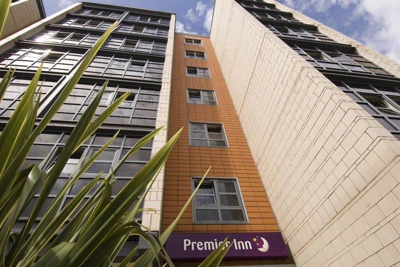 Premier Inn Nottingham Arena Экстерьер фото