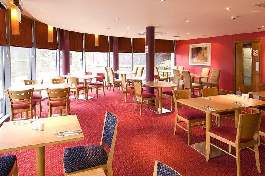 Premier Inn Nottingham Arena Экстерьер фото