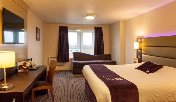 Premier Inn Nottingham Arena Экстерьер фото